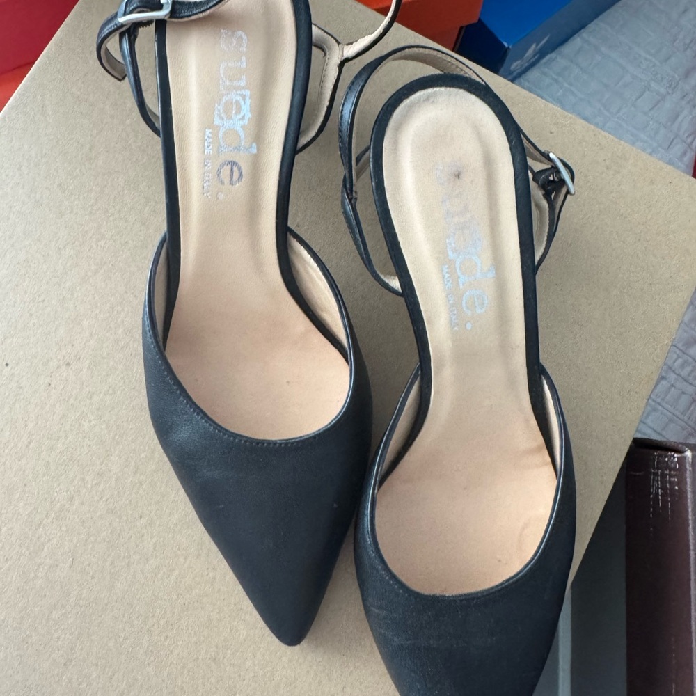 Vero Cuoio Black Suede Heels